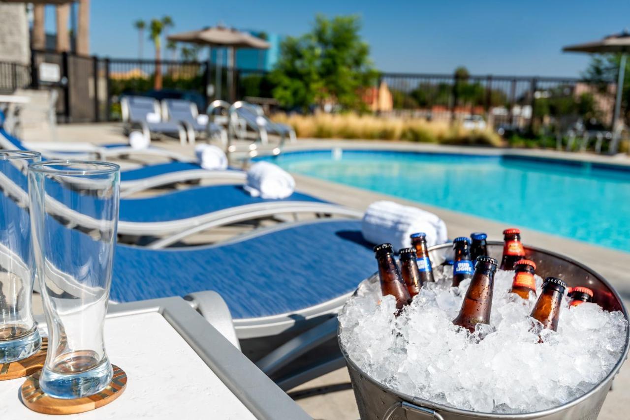 Holiday Inn Express & Suites Santa Ana - Orange County By Ihg エクステリア 写真